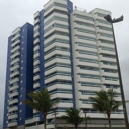 Belo Apartamento Com Vistas Para O Mar - Pe Na Areia - Churrasqueira Na Varanda ปรายากรันเด ภายนอก รูปภาพ