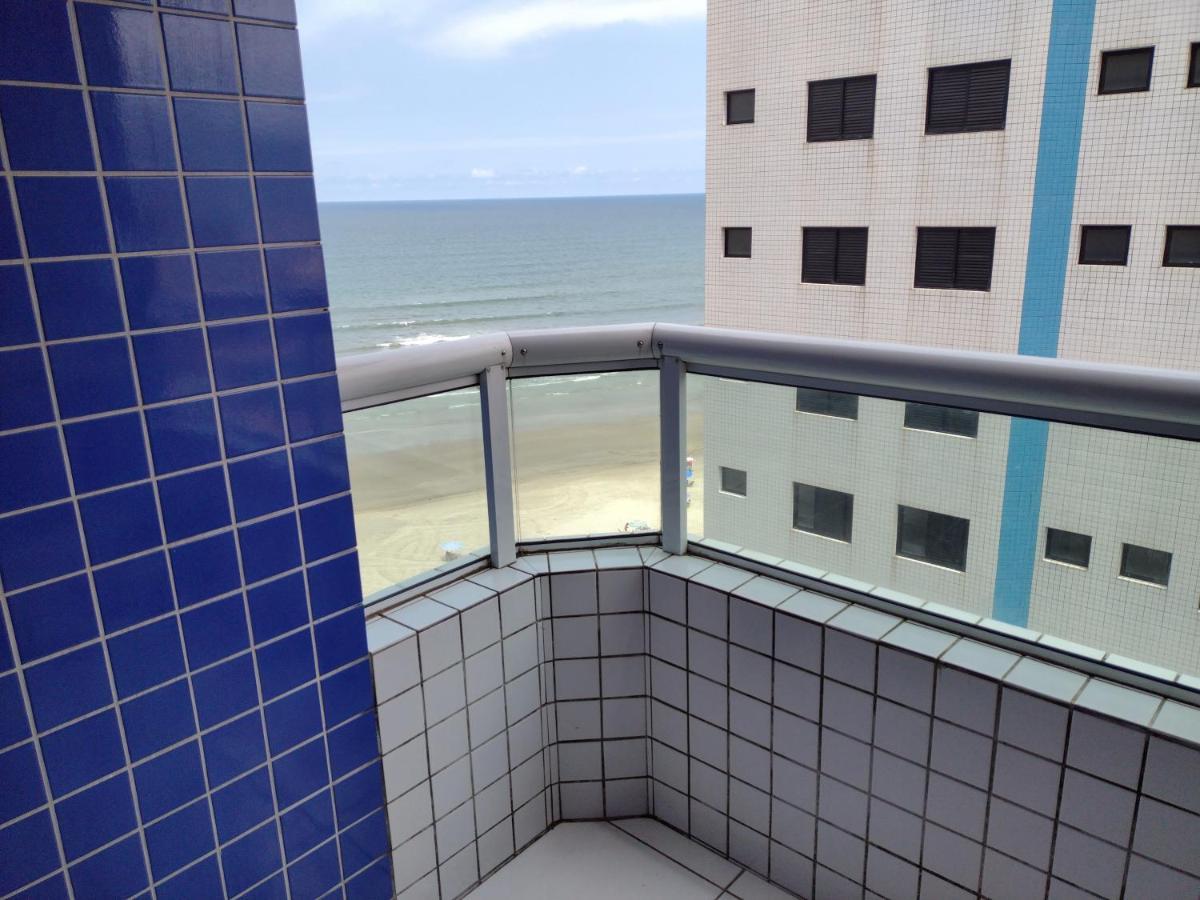 Belo Apartamento Com Vistas Para O Mar - Pe Na Areia - Churrasqueira Na Varanda ปรายากรันเด ภายนอก รูปภาพ