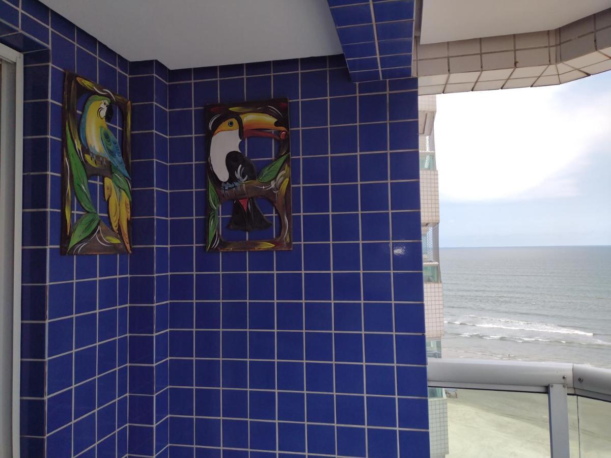 Belo Apartamento Com Vistas Para O Mar - Pe Na Areia - Churrasqueira Na Varanda ปรายากรันเด ภายนอก รูปภาพ