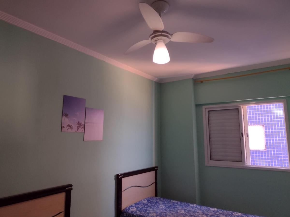 Belo Apartamento Com Vistas Para O Mar - Pe Na Areia - Churrasqueira Na Varanda ปรายากรันเด ภายนอก รูปภาพ
