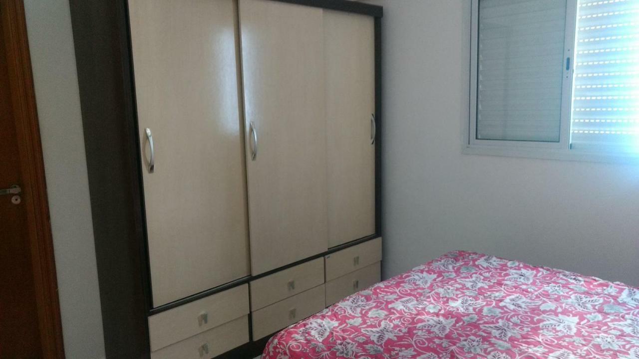 Belo Apartamento Com Vistas Para O Mar - Pe Na Areia - Churrasqueira Na Varanda ปรายากรันเด ภายนอก รูปภาพ