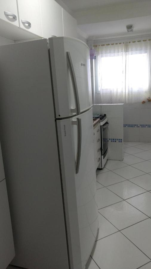 Belo Apartamento Com Vistas Para O Mar - Pe Na Areia - Churrasqueira Na Varanda ปรายากรันเด ภายนอก รูปภาพ