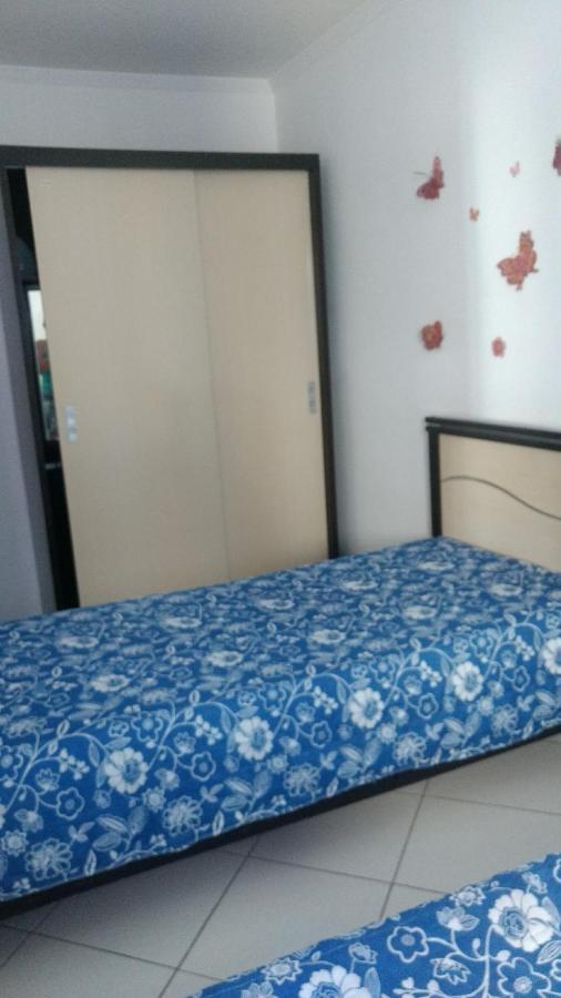 Belo Apartamento Com Vistas Para O Mar - Pe Na Areia - Churrasqueira Na Varanda ปรายากรันเด ภายนอก รูปภาพ